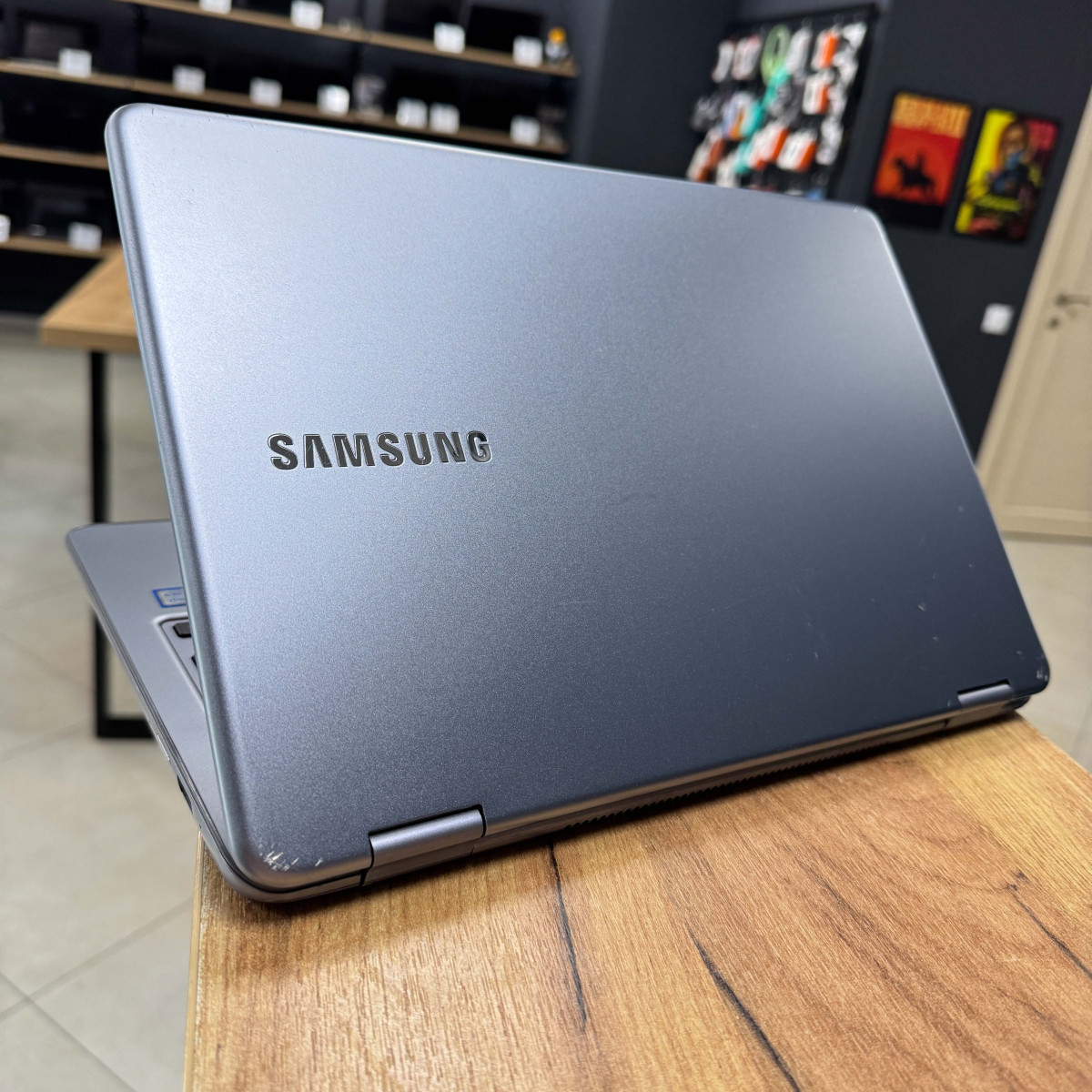 Cенсорний ультрабук 2в1 Samsung 7 Spin (NP730QAA) / 13.3" FullHD, IPS / Intel Core i5 8250U (4 ядра / 8 потоків) / Intel UHD 620/ 8 GB/ 256 GB SSD (Б/В)
