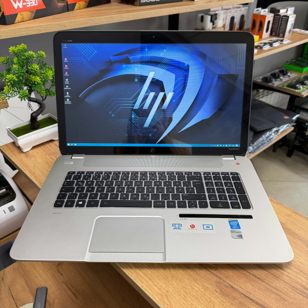 Ігровий ноутбук HP ENVY 17-j188sf/ 17.3" FullHD, сенсорний/ Intel Core i7 4702MQ (4 ядра/ 8 потоків)/ NVIDIA GeForce GT 750M (на 4 GB)/ 8 GB/ 500 GB SSD (Б\В)