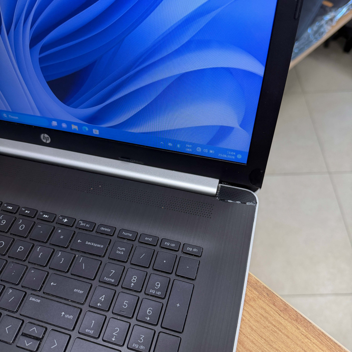 Сенсорний ноутбук HP 17-ca1055cl/ 17.3" HD+ (1600×900)/ Intel Core i3 1115G4 (2.2 - 4.1 ГГц)/ Intel UHD/ 8 GB/ 256 GB SSD NVME (Б/В)