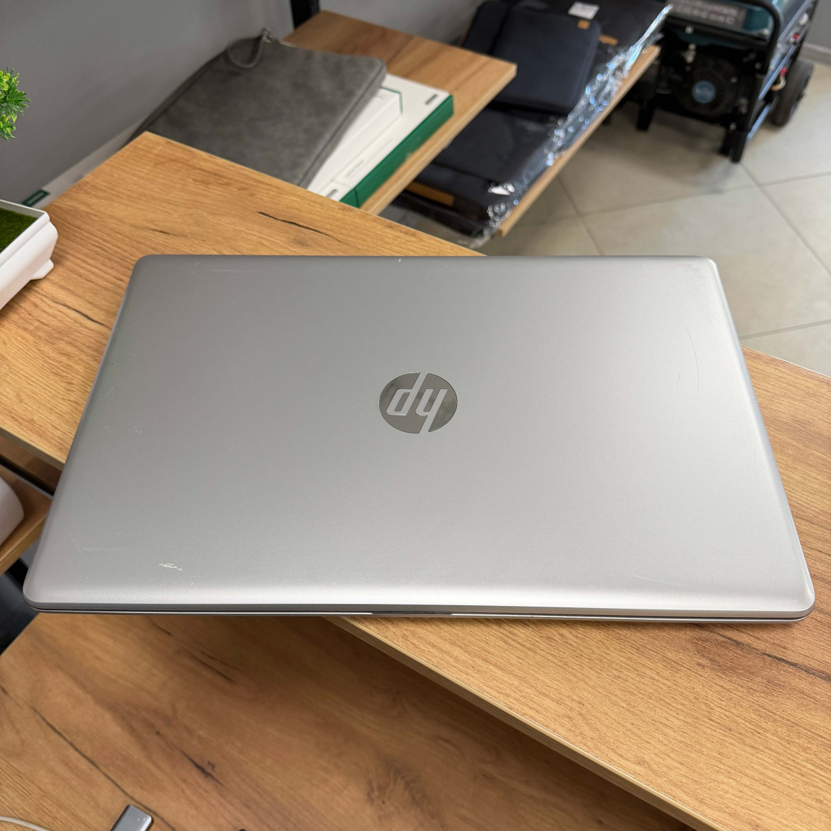 Сенсорний ноутбук HP 17-ca1055cl/ 17.3" HD+ (1600×900)/ Intel Core i3 1115G4 (2.2 - 4.1 ГГц)/ Intel UHD/ 8 GB/ 256 GB SSD NVME (Б/В)