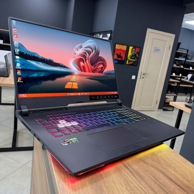 Ігровий ноутбук Asus ROG Strix G17 (G713RM)/ 17.3" FullHD, IPS 360 Гц/ AMD Ryzen 7 6800H (8 ядер/ 16 потоків)/ NVIDIA GeForce RTX 3060 (на 6 GB)/ 16 GB DDR5/ 512 GB NVME (Б\В)