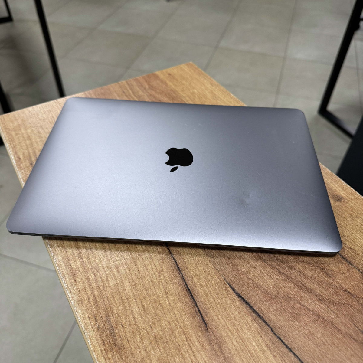 Ноутбук Apple A1932 MacBook Air (2018)/ 13.3" (2560x1600) Retina, IPS/ Intel Core i5 8210Y (1.60 - 3.6 ГГц)/ Intel UHD 617/  8 GB/ 128 GB SSD (Б\В)