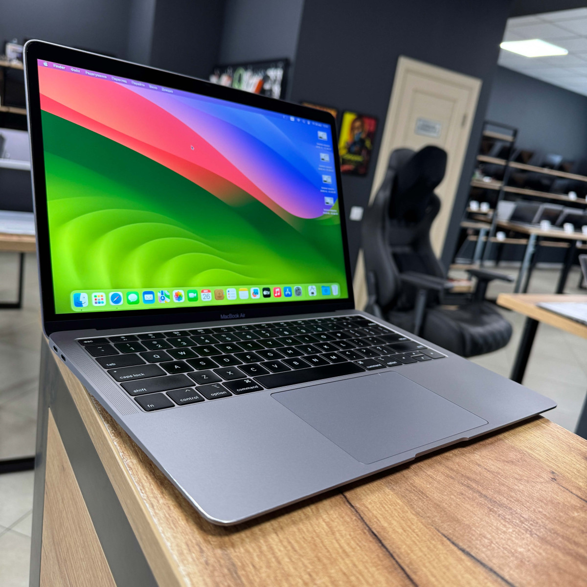 Ультрабук Apple MacBook Air 13" A1932/ 13.3" (2560x1600) Retina, IPS/ Intel Core i5, до 3.6 ГГц/ Intel UHD 617/ 8 GB/ 128 GB SSD (Б\В) Ультрабук Apple MacBook Air 13" A1932/ 13.3" (2560x1600) Retina, IPS/ Intel Core i5, до 3.6 ГГц/ Intel UHD 617/ 8 GB/ 128 GB SSD (Б\В)