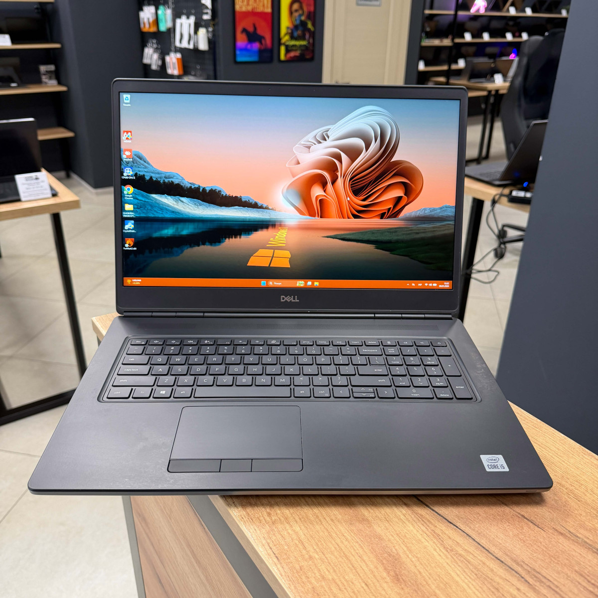 Ноутбук Dell Precision 7750/ 17.3" FullHD, IPS/ Intel Core i5 10400H (2.6 - 4.6 ГГц)/ NVIDIA Quadro RTX 3000 (на 6 GB)/ 16 GB/ 512 GB NVME/ NO Microphone (Б/В) 