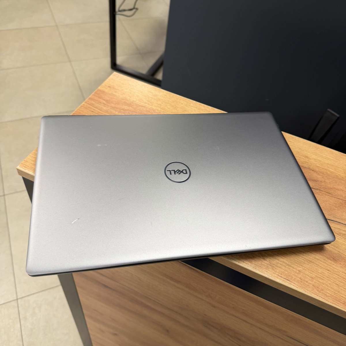 Ноутбук Dell Precision 7750/ 17.3" FullHD, IPS/ Intel Core i5 10400H (2.6 - 4.6 ГГц)/ NVIDIA Quadro RTX 3000 (на 6 GB)/ 16 GB/ 512 GB NVME/ NO Microphone (Б/В) 