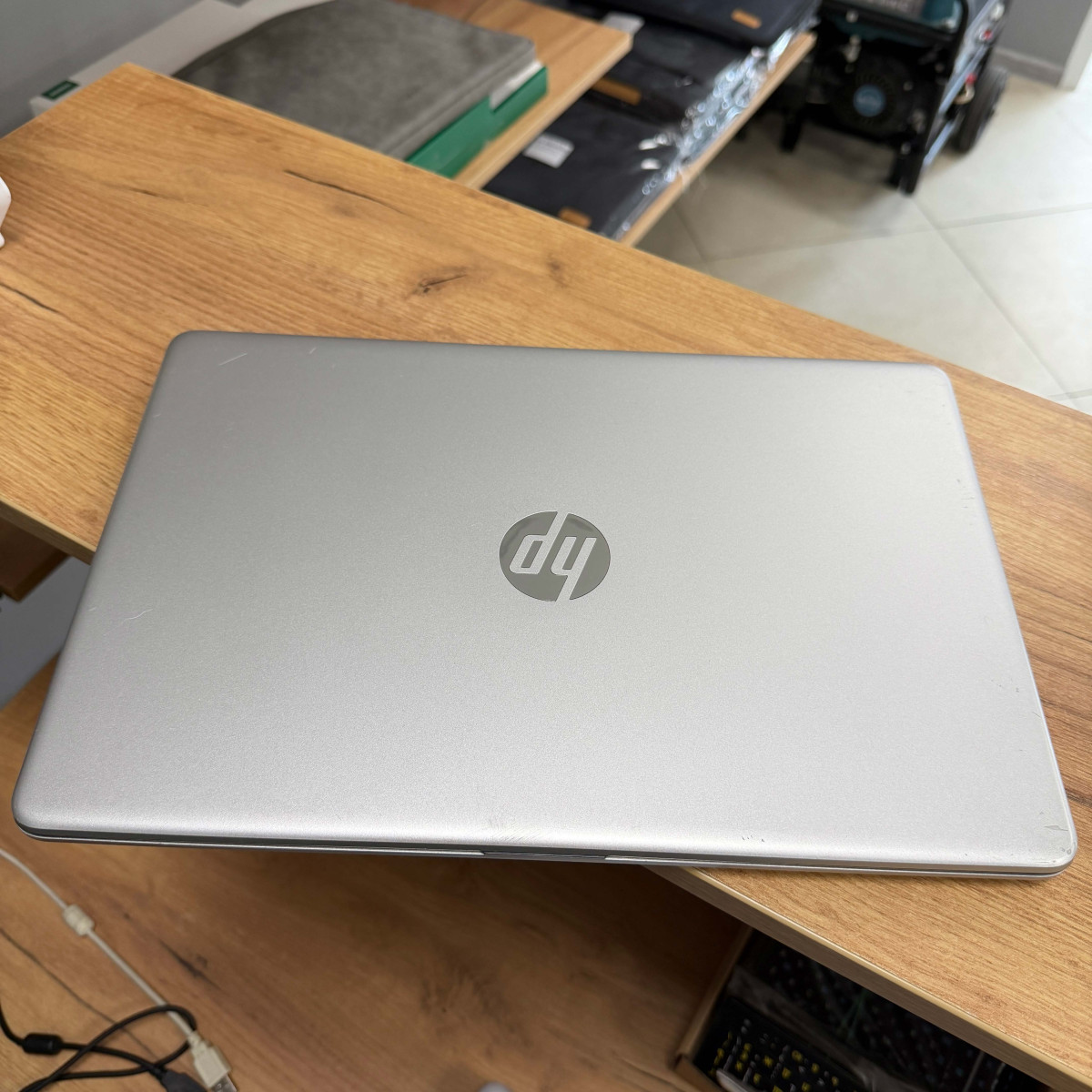 Сенсорний ультрабук HP 15-dy0013dx / 15.6" HD/ Intel Core i5 8265U (4 ядра/ 8 потоків)/ Intel UHD 620/ 16 GB/ 256 GB NVME (Б/В)