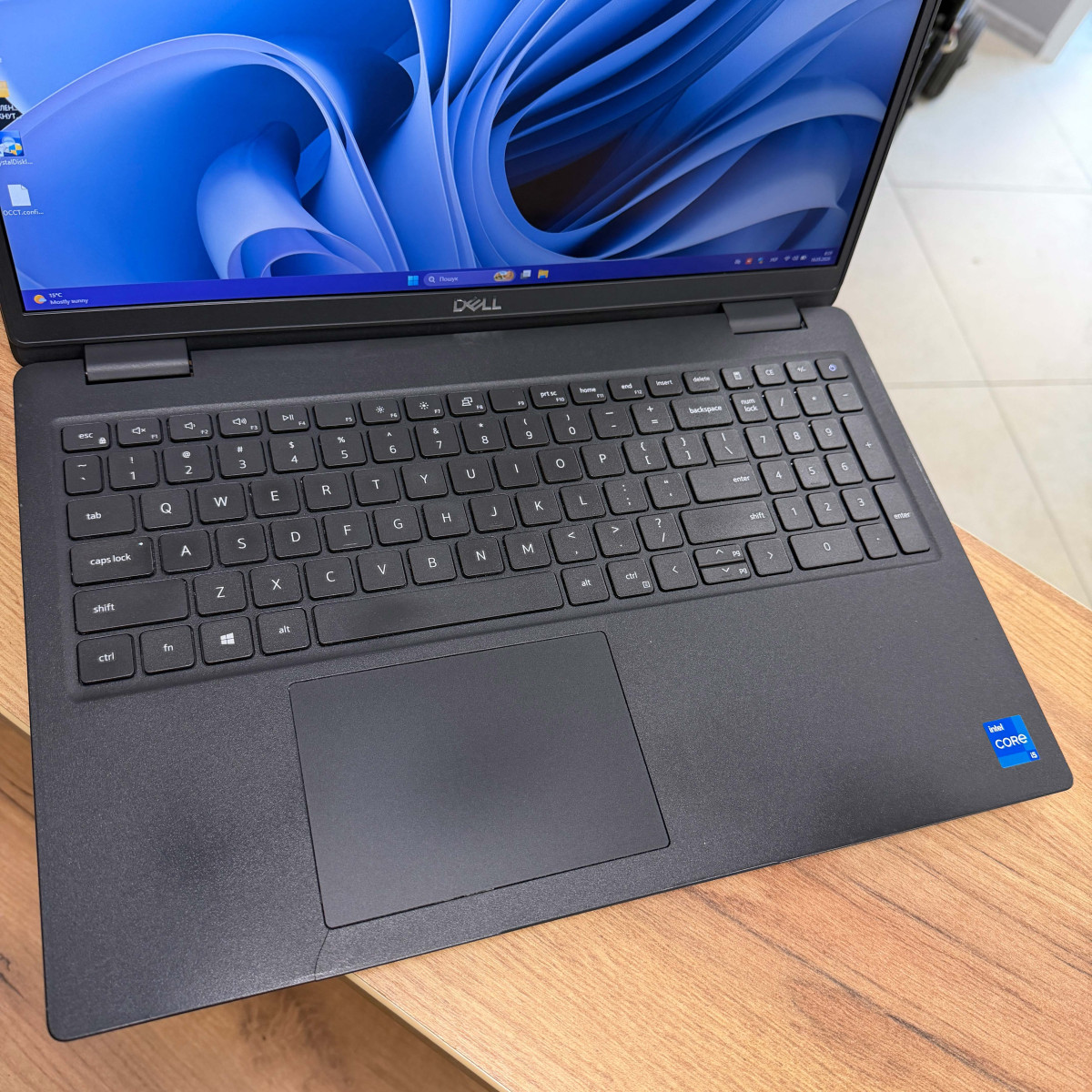 УЦІНКА! Ноутбук Dell Latitude 3520/ 15.6" FullHD/ Intel Core i5 1135G7 (4 ядра/ 8 потоків)/ Intel Iris Xe/ 8 GB/ 128 GB NVME/ NO Webcam and Microfon (Б/В)