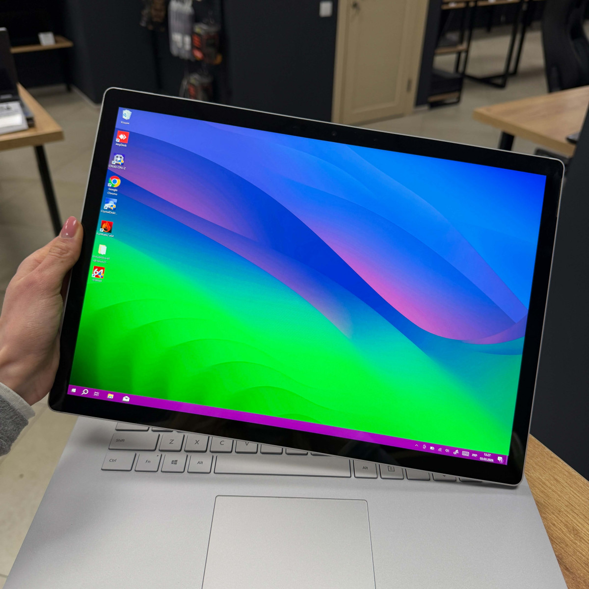 Ігровий ноутбук-трансформер Microsoft Surface Book 2 1793/ 15" 3K (3240x2160), IPS сенсорний/ Intel Core i7 8650U/ NVIDIA GeForce GTX 1060 (на 6 GB)/ 16 GB/ 256 GB NVME (Б\В)