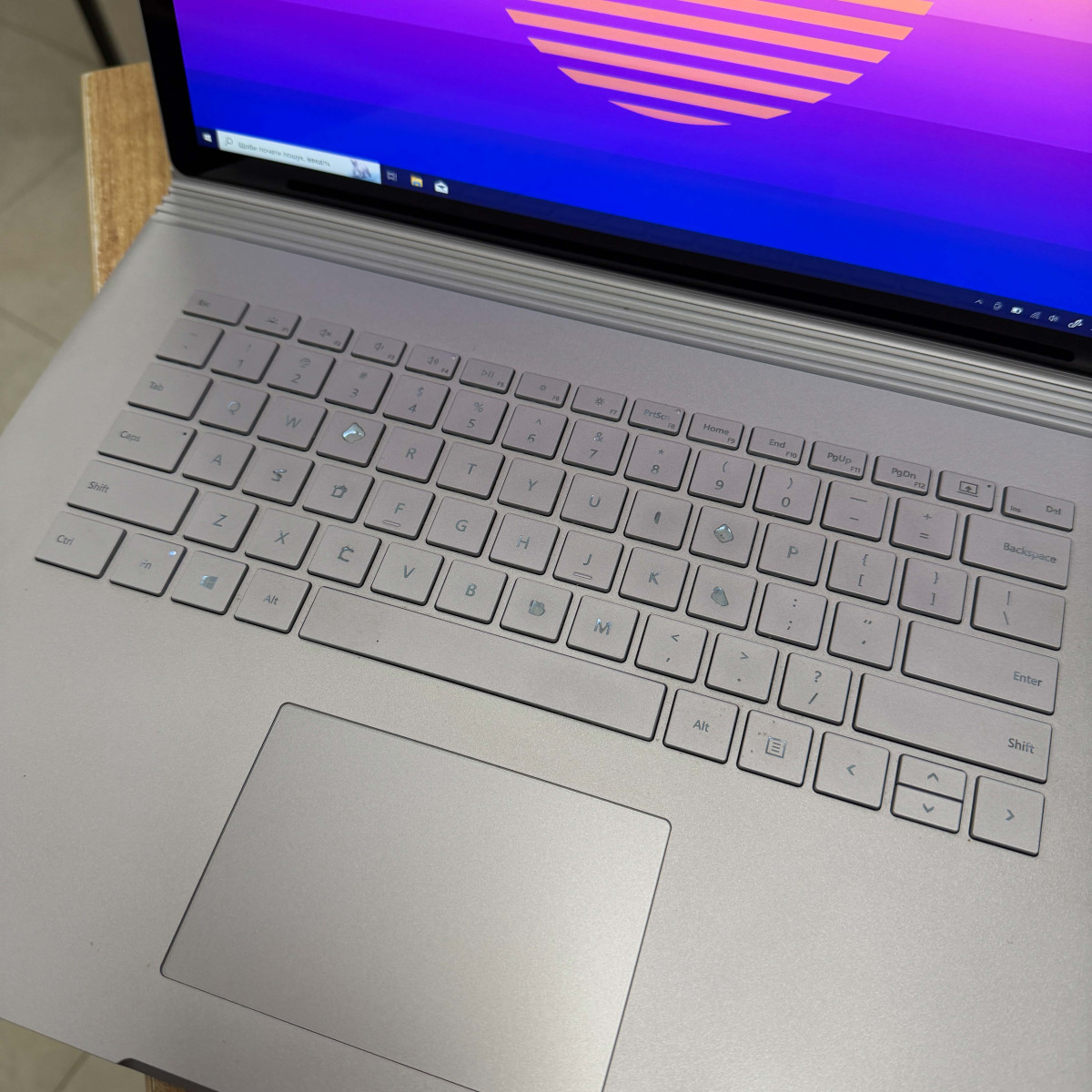 Ігровий ноутбук-трансформер Microsoft Surface 3 1899/ 15" 3K (3240x2160), IPS сенсорний/ Intel Core i7 1065G7 (1.30 - 3.9 ГГц)/ NVIDIA GeForce GTX 1660 Ti (на 6 GB) Max-Q/ 16 GB/ 256 GB NVME (Б/В)