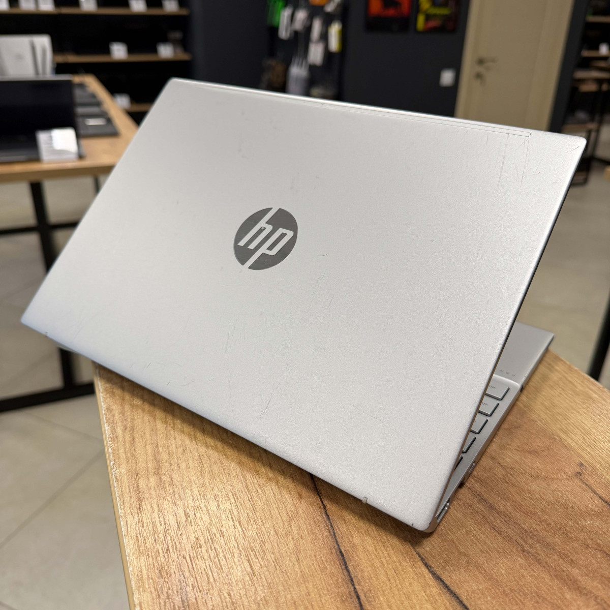 УЦІНКА! Ультрабук HP Pavilion 13z-be000/ 13.3" FullHD, IPS/  AMD Ryzen 5 5600U (6 ядер/ 12 потоків)/ AMD Radeon RX Vega 7/ 8 GB/ 256 GB NVME (Б\В)