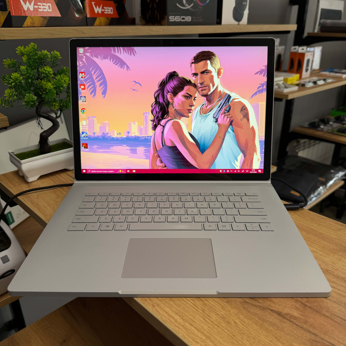 Ігровий ноутбук - трансформер 2в1 Microsoft Surface Book 2 1793/ 15" 3K (3240x2160), IPS сенсорний/ Intel Core i7 8650U/ NVIDIA GeForce GTX 1060 (на 6 GB)/ 16 GB/ 1 TB SSD NVME (Б\В)