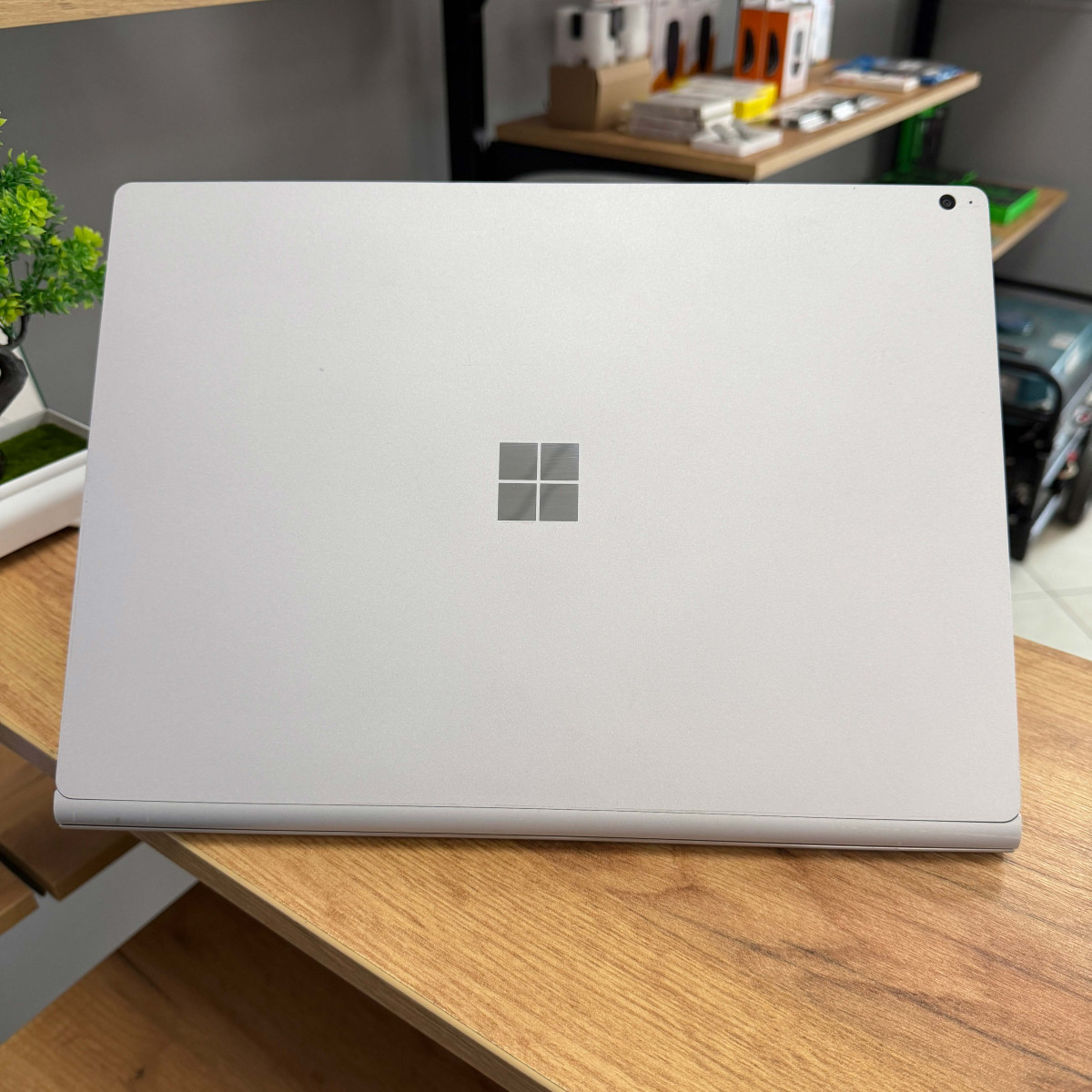 Ігровий ноутбук - трансформер 2в1 Microsoft Surface Book 2 1793/ 15" 3K (3240x2160), IPS сенсорний/ Intel Core i7 8650U/ NVIDIA GeForce GTX 1060 (на 6 GB)/ 16 GB/ 1 TB SSD NVME (Б\В)