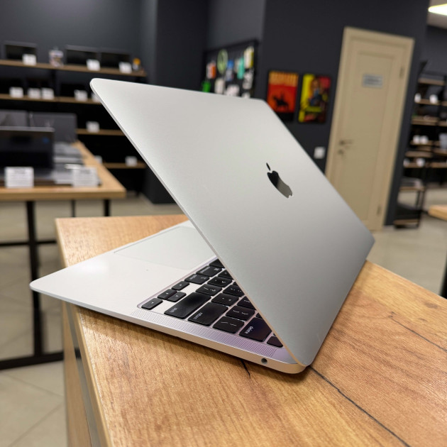 Ноутбук Apple A2337 MacBook Air (2020)/ 13.3