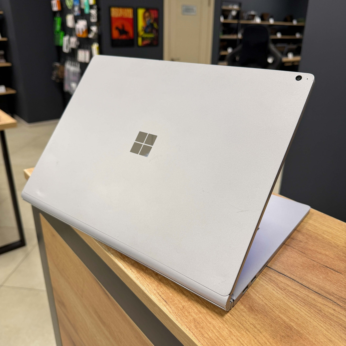 Ігровий ноутбук-трансформер Microsoft Surface 3 1899/ 15" 3K (3240x2160), IPS сенсорний/ Intel Core i7 1065G7 (1.30 - 3.9 ГГц)/ NVIDIA GeForce GTX 1660 Ti (на 6 GB) Max-Q/ 16 GB/ 256 GB NVME (Б/В)