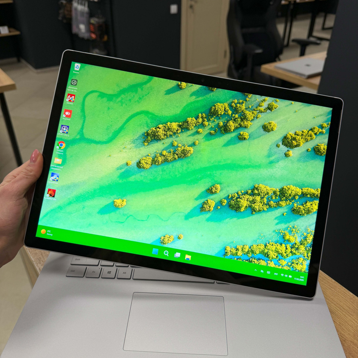 Ігровий ноутбук-трансформер Microsoft Surface 3 1899/ 15" 3K (3240x2160), IPS сенсорний/ Intel Core i7 1065G7 (1.30 - 3.9 ГГц)/ NVIDIA GeForce GTX 1660 Ti (на 6 GB) Max-Q/ 16 GB/ 256 GB NVME (Б/В)