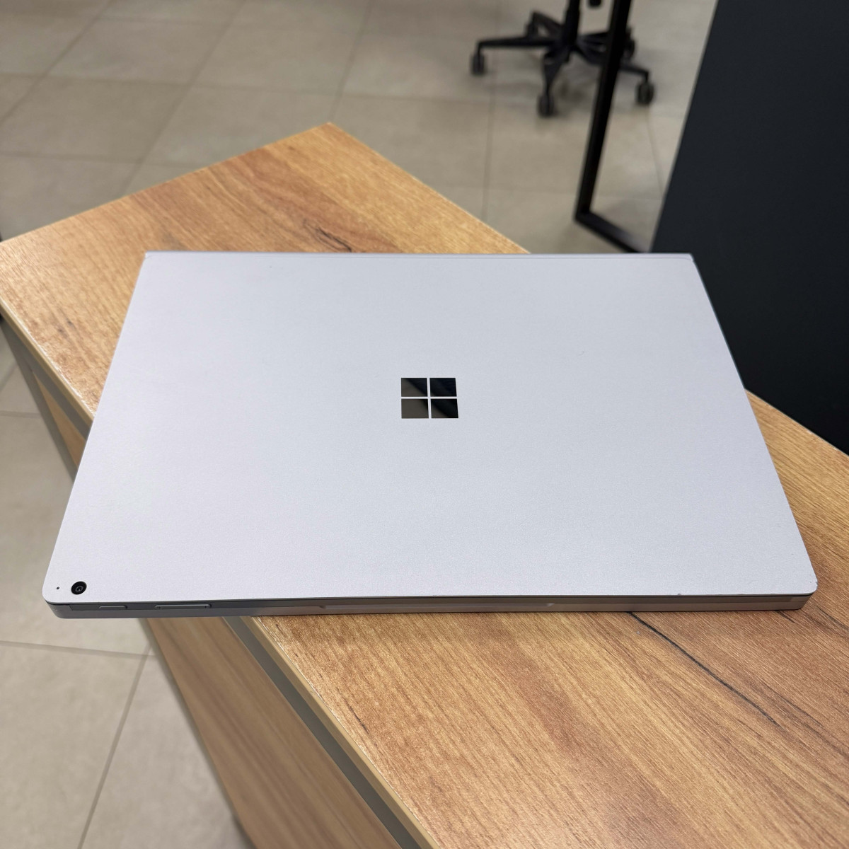 Ігровий ноутбук-трансформер Microsoft Surface 3 1899/ 15" 3K (3240x2160), IPS сенсорний/ Intel Core i7 1065G7 (1.30 - 3.9 ГГц)/ NVIDIA GeForce GTX 1660 Ti (на 6 GB) Max-Q/ 16 GB/ 256 GB NVME (Б/В)