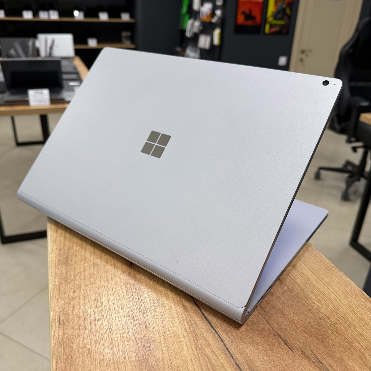 Ігровий ноутбук-трансформер Microsoft Surface 3 1899/ 15" 3K (3240x2160), IPS сенсорний/ Intel Core i7 1065G7 (1.30 - 3.9 ГГц)/ NVIDIA GeForce GTX 1660 Ti (на 6 GB) Max-Q/ 16 GB/ 256 GB NVME (Б/В)