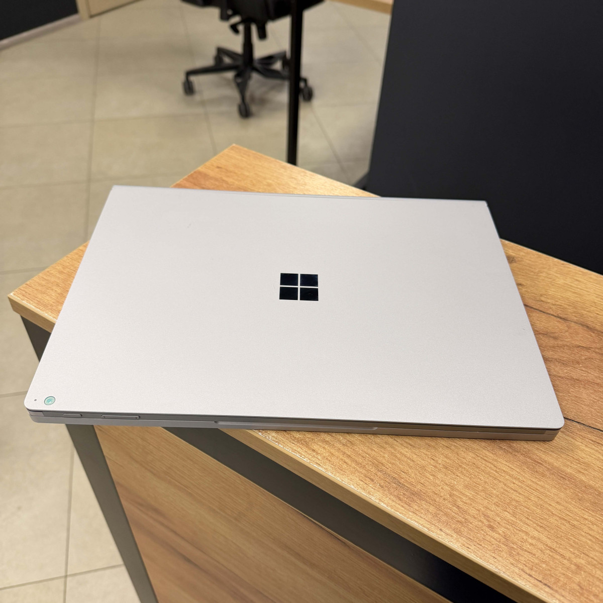 Ігровий ноутбук-трансформер Microsoft Surface 3 1899/ 15" 3K (3240x2160), IPS сенсорний/ Intel Core i7 1065G7 (1.30 - 3.9 ГГц)/ NVIDIA GeForce GTX 1660 Ti (на 6 GB) Max-Q/ 16 GB/ 256 GB NVME (Б/В)