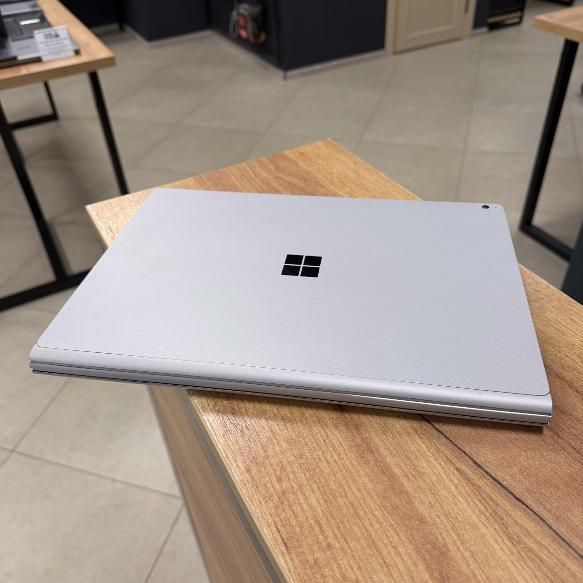 Ігровий ноутбук-трансформер Microsoft Surface 3 1899/ 15" 3K (3240x2160), IPS сенсорний/ Intel Core i7 1065G7 (1.30 - 3.9 ГГц)/ NVIDIA GeForce GTX 1660 Ti (на 6 GB) Max-Q/ 16 GB/ 256 GB NVME (Б/В)