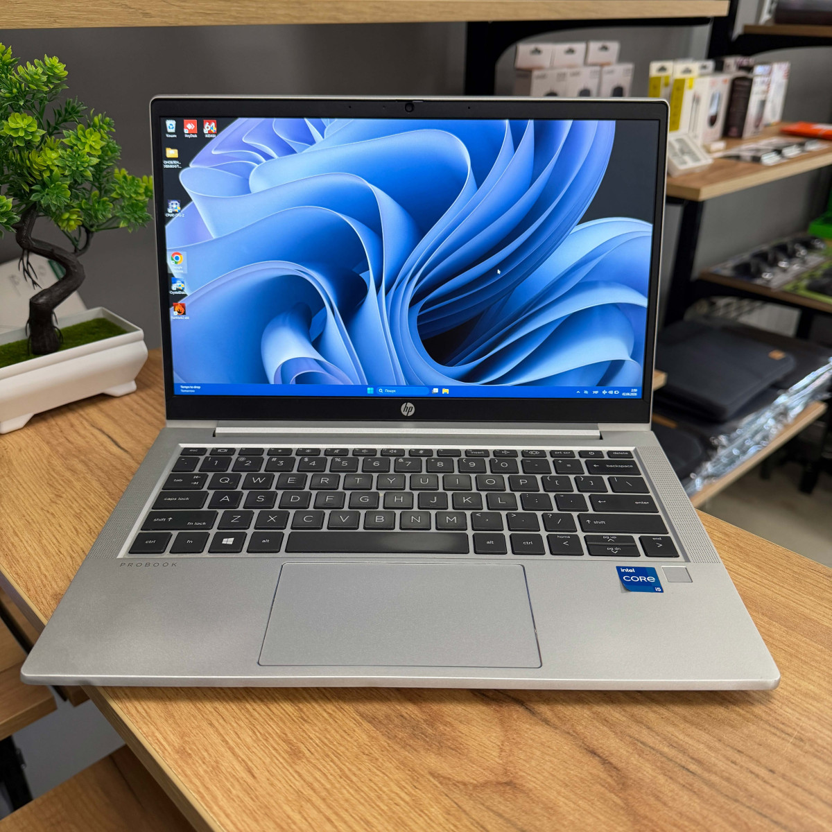 Ультрабук HP ProBook 430 G8/ 13.3" FullHD, IPS/ Intel Core i5 1135G7 (4 ядра/ 8 потоків)/ Intel Iris Xe/ 8 GB/ 256 GB NVME (Б/В)