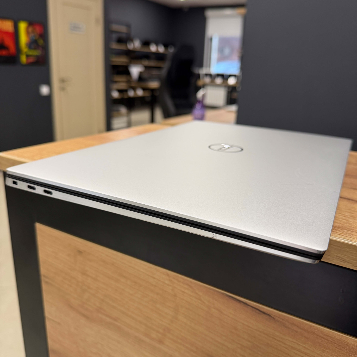 Ігровий ноутбук Dell XPS 15 9500/ 15.6" FullHD, IPS 16:10/ Intel Core i7 10750H (6 ядер/ 12 потоків)/ NVIDIA GeForce GTX 1650 Ti (на 4 GB)/ 16 GB/ 256 GB NVME (Б/В)