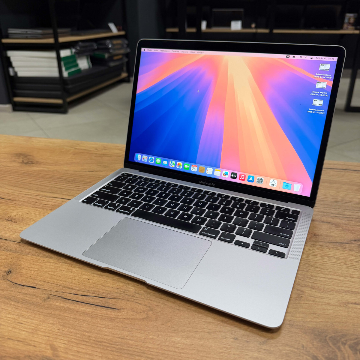 Ноутбук Apple MacBook Air 13 A2179, Silver (2020)/ 13.3" (2560x1600) Retina, IPS/ Intel Core i3/ Intel Iris Plus/ 16 GB/ 256 GB SSD (Б\В)