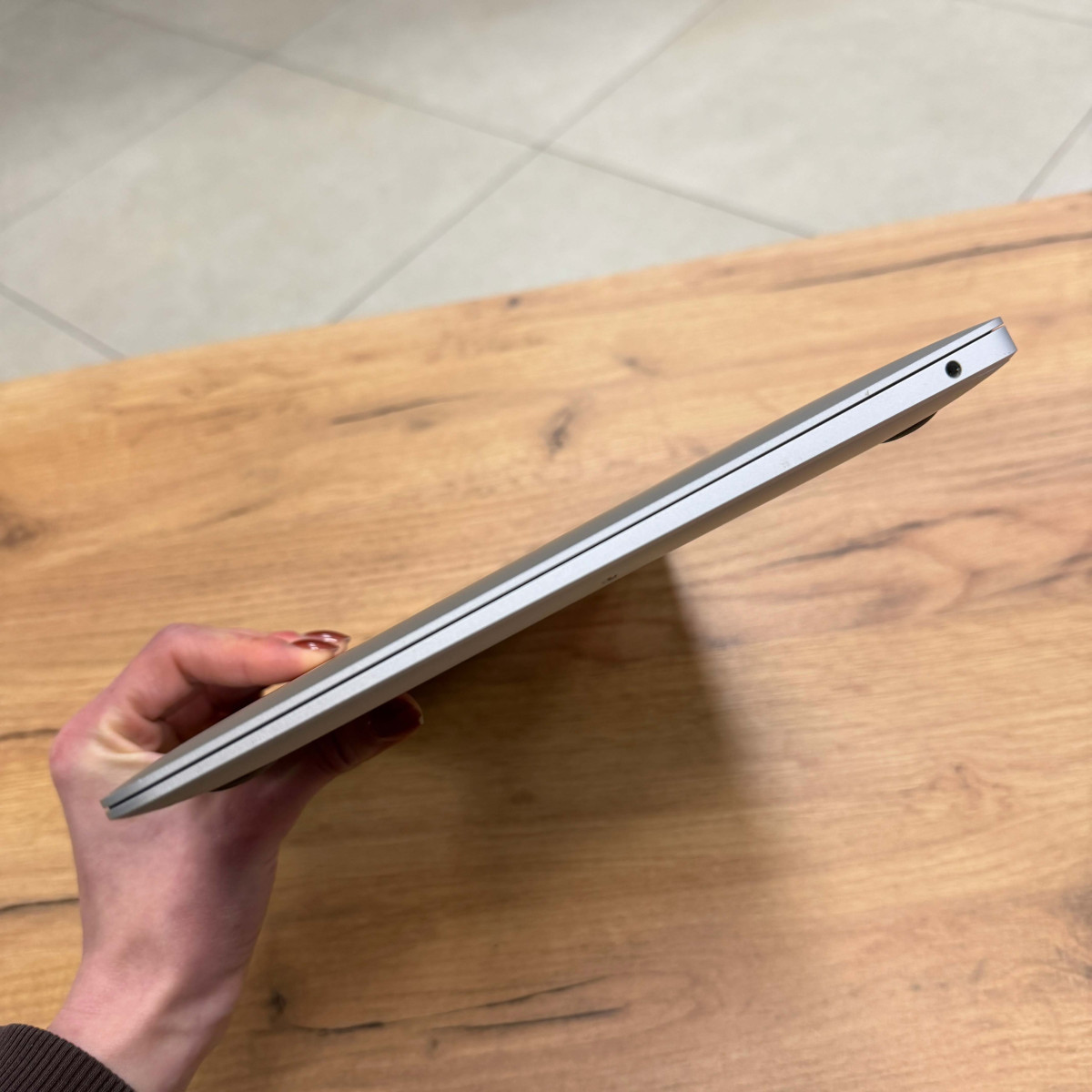 Ноутбук Apple MacBook Air 13 A2179, Silver (2020)/ 13.3" (2560x1600) Retina, IPS/ Intel Core i3/ Intel Iris Plus/ 16 GB/ 256 GB SSD (Б\В)