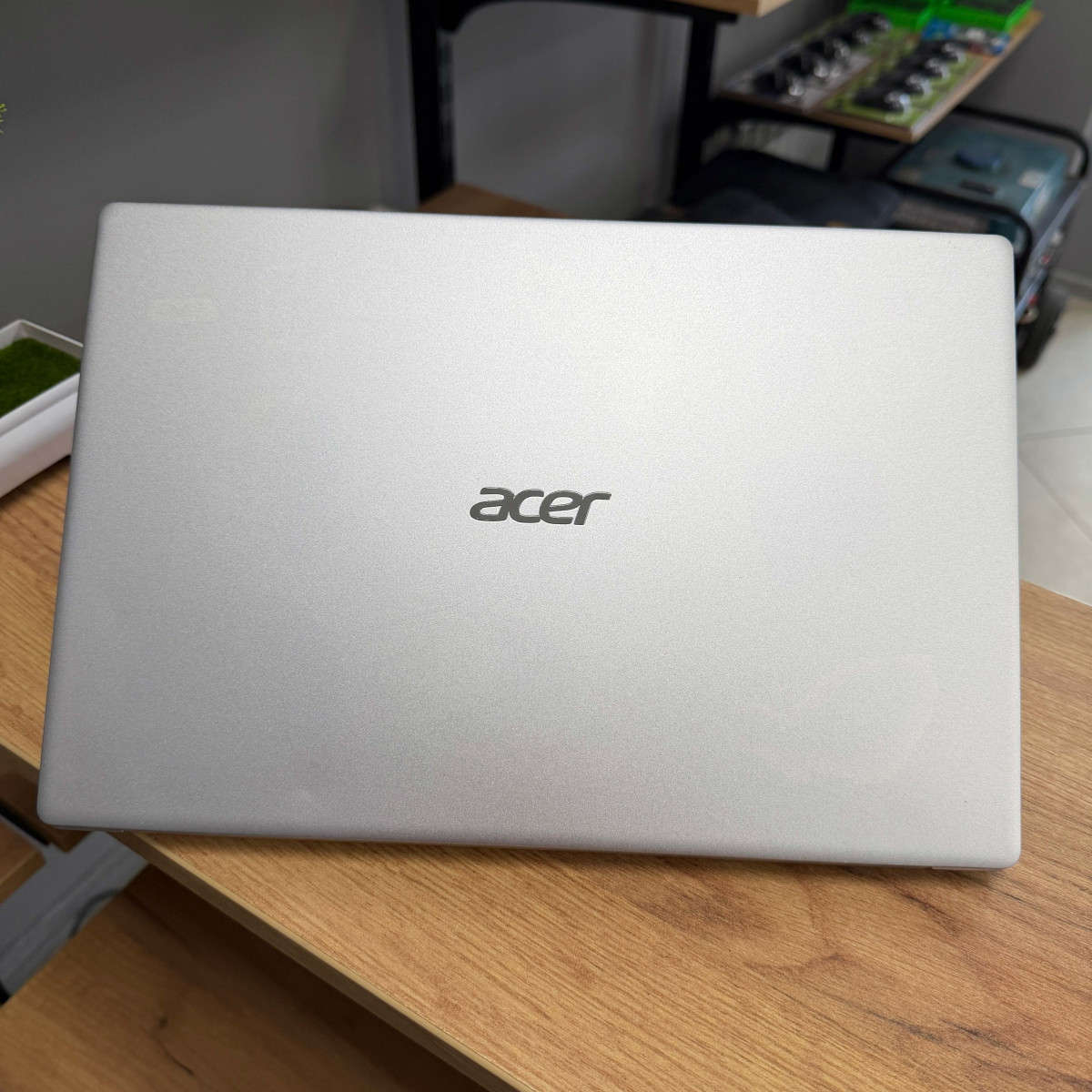 Ультрабук Acer Swift 3 SF314-42/ 14" FullHD, IPS/ AMD Ryzen 7 4700U (8 ядер, 2 - 4.1 Ггц)/ AMD Radeon RX Vega 7/ 8 GB/ 256 GB NVME (Б/В) 
