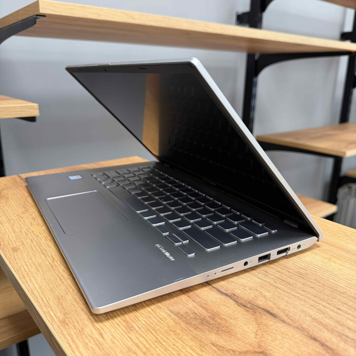 Ультрабук Asus VivoBook 14 X420UA/ 14" FullHD/ Intel Core i5 8250U (4 ядра/ 8 потоків)/ Intel UHD 620/ 8 GB/ 256 GB NVME (Б/У)