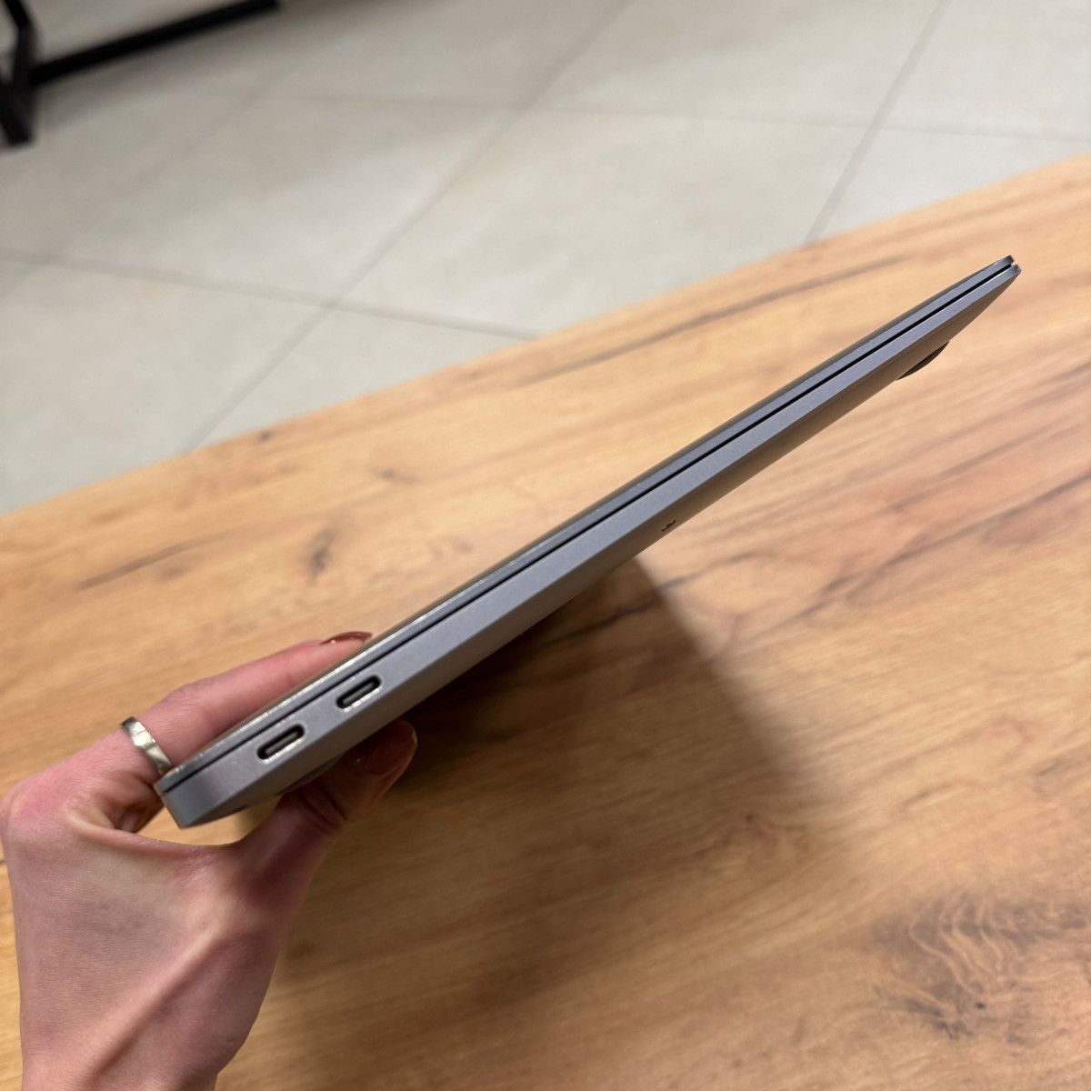 Ноутбук Apple A2179 MacBook Air (2020)/ 13.3" (2560x1600) Retina, IPS/ Intel Core i5 (4 ядра, 1.10 - 3.5 ГГц)/ Intel Iris Plus/ 8 GB/ 512 GB SSD (Б\В)