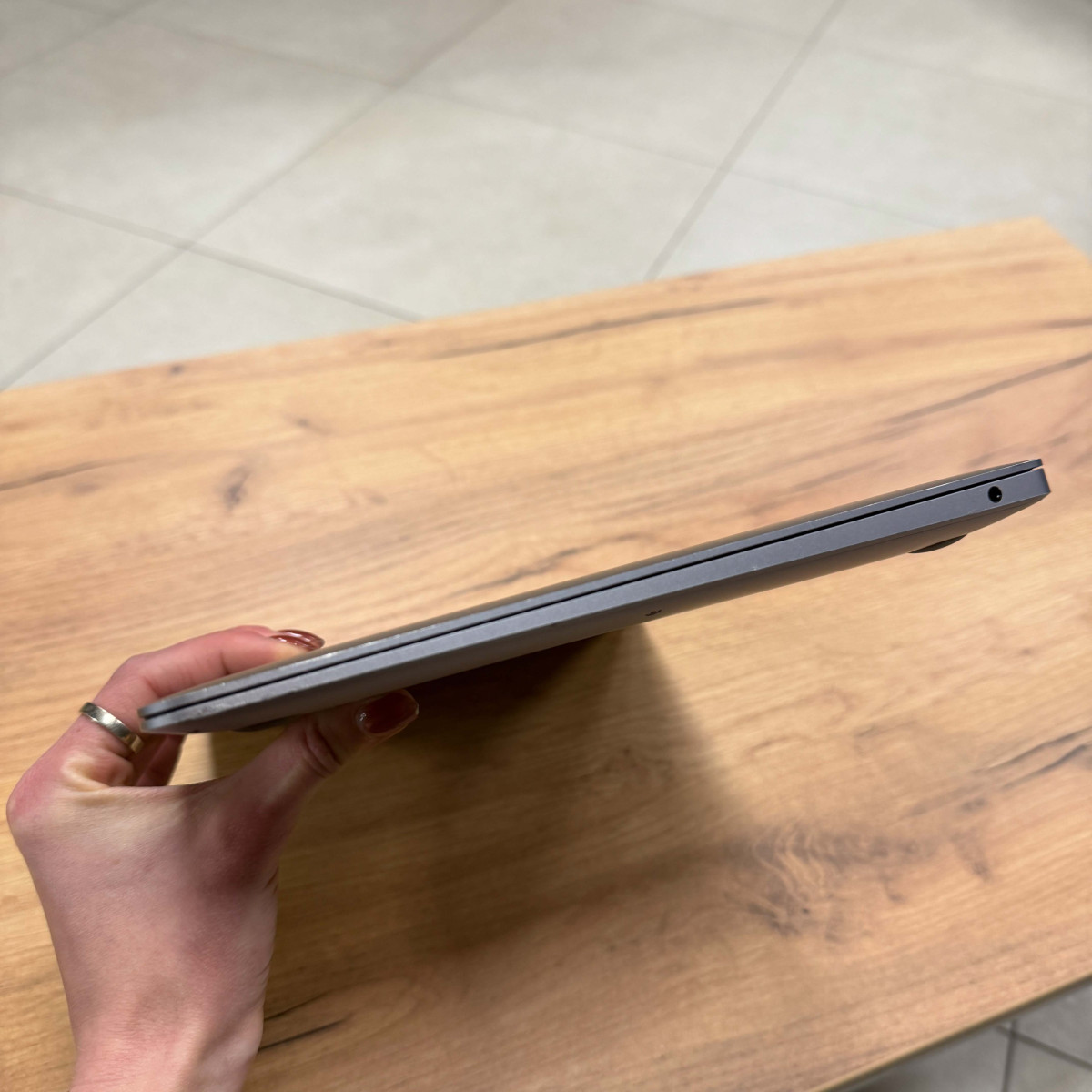 Ноутбук Apple A2179 MacBook Air (2020)/ 13.3" (2560x1600) Retina, IPS/ Intel Core i5 (4 ядра, 1.10 - 3.5 ГГц)/ Intel Iris Plus/ 8 GB/ 512 GB SSD (Б\В)