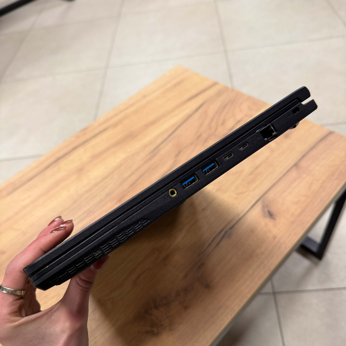 Ігровий ноутбук MSI GF65 Thin 10UE/ 15.6" FullHD, IPS 144 Гц/ Intel Core i5 10500H (6 ядер/ 12 потоків)/ NVIDIA GeForce RTX 3060 (на 6 GB)/ 16 GB/ 512 GB SSD NVME (Б/В)
