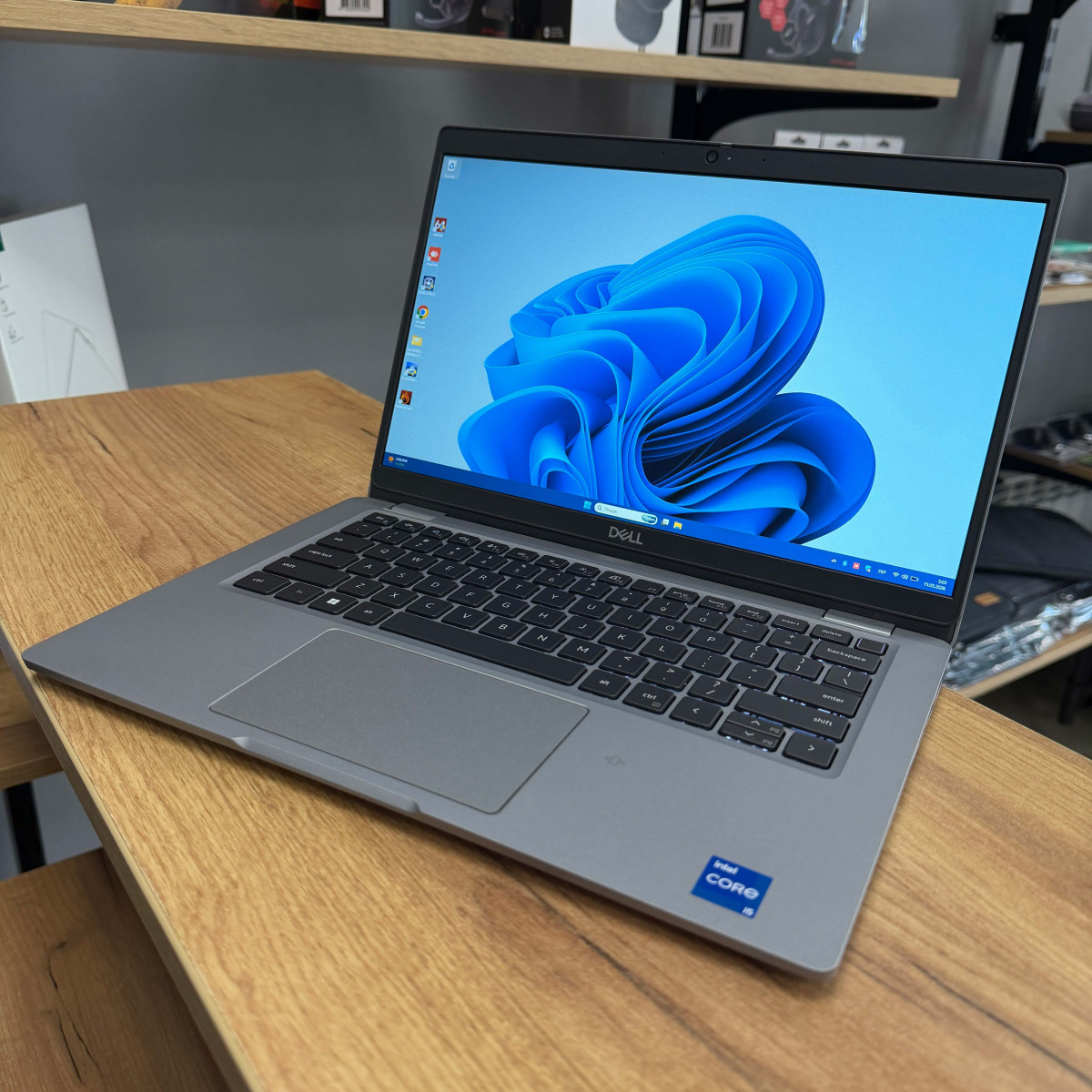 Ультрабук Dell Latitude 5320/ 13.3" FullHD, IPS/ Intel Core i5 1145G7 (4 ядра/ 8 потоків)/ Intel Iris Xe/ 16 GB/ 256 GB NVME (Б/В)