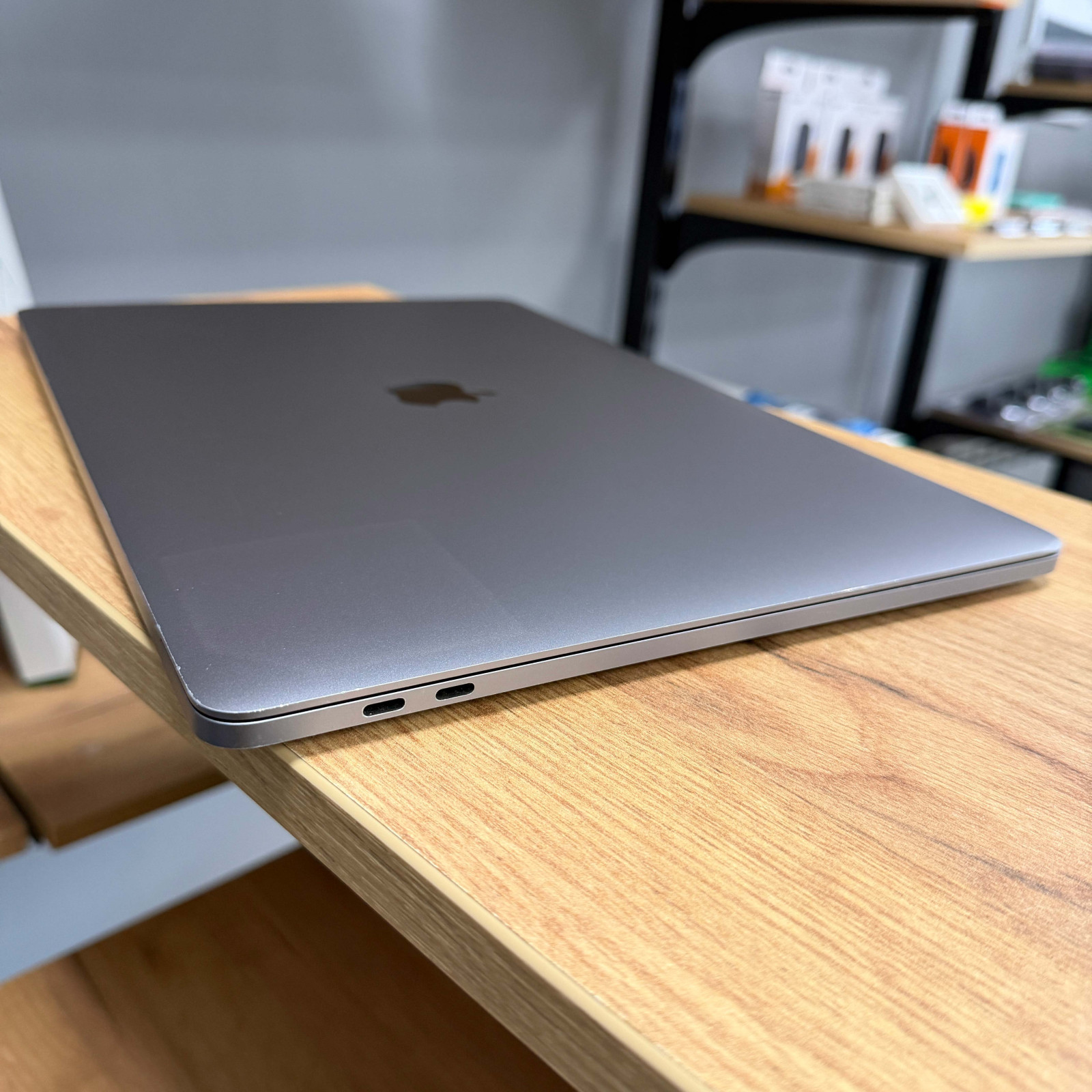 Ноутбук Apple MacBook Pro 15