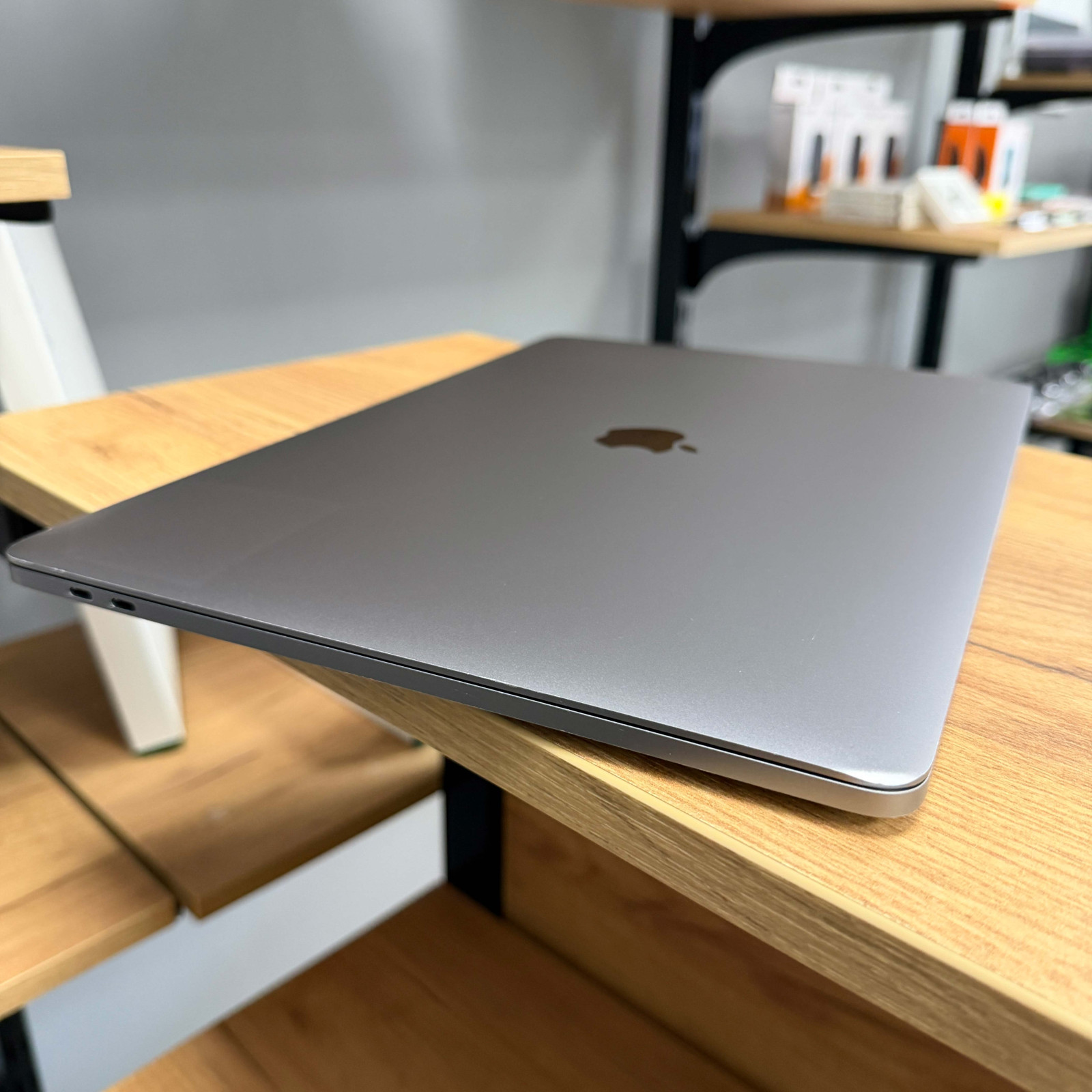 Ноутбук Apple MacBook Pro 15