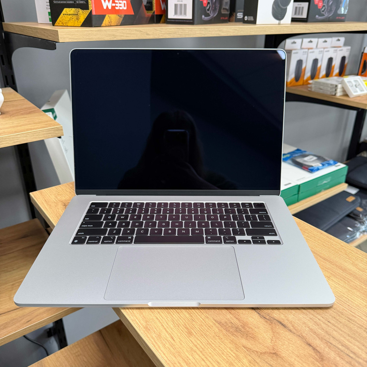 УЦІНКА! Ноутбук Apple MacBook Air 15" M3 ( A3114, 2024)/ 15.3" (2880×1864) Liquid Retina/ Apple M3 (8-ядерний)/ 16 GB/ 512 GB SSD (Б\В)
