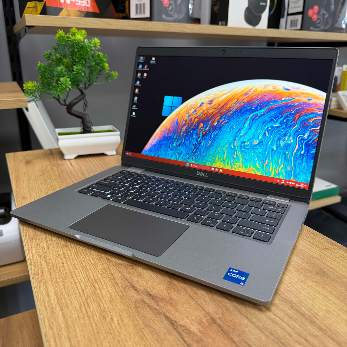 Ультрабук Dell Latitude 5330/ 13.3" FullHD, IPS/ Intel Core i5 1245U (10 ядер/ 12 потоків)/ Intel Iris Xe/ 16 GB/ 256 GB NVME (Б/В)