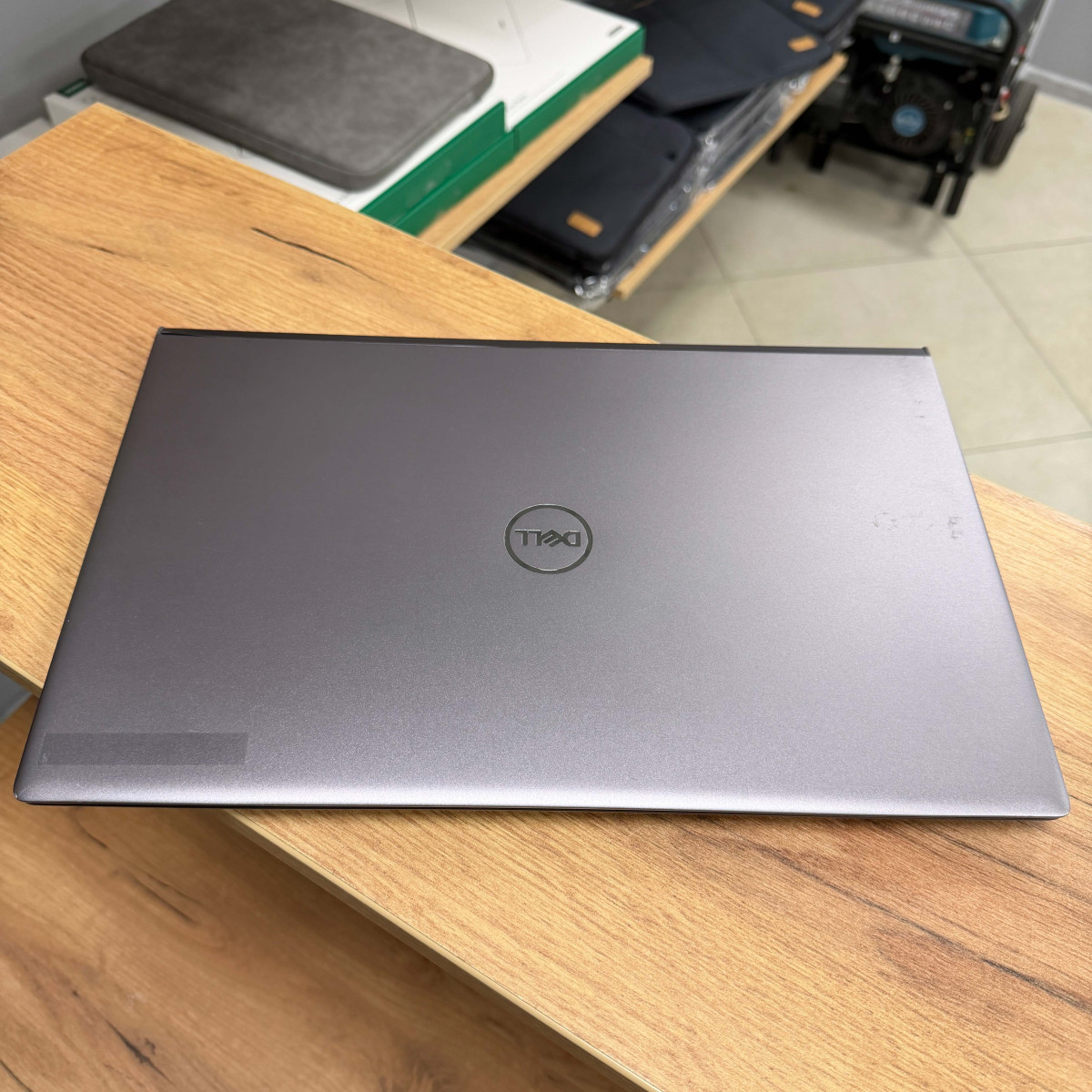 Ігровий ноутбук  Dell Vostro 7500/ 15.6" FullHD, IPS/ Intel Core i7 10750H (6 ядер/ 12 потоків)/ NVIDIA GeForce GTX 1650 Ti (на 4 GB)/ 16 GB/ 512 GB NVME (Б/В)