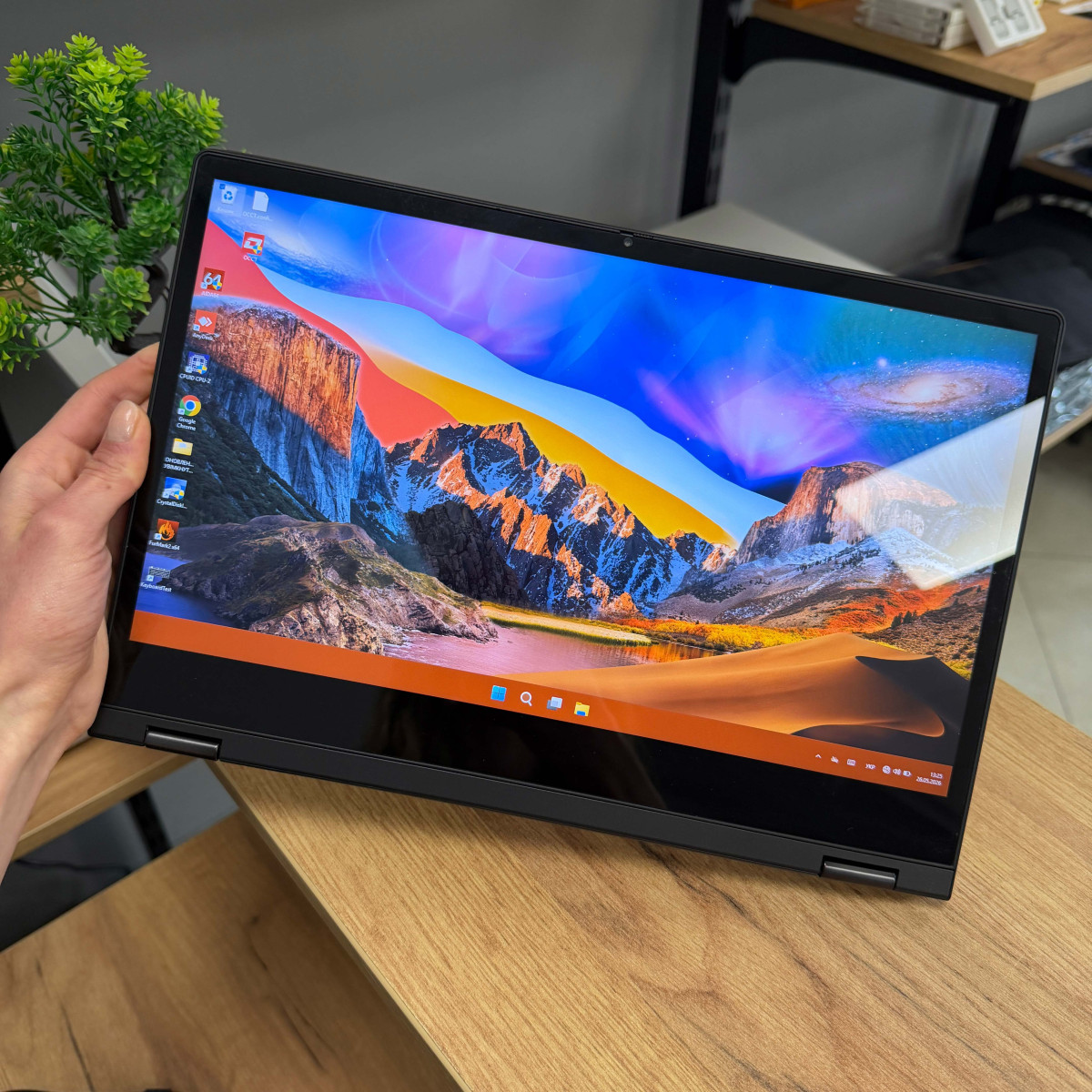 Сенсорний ультрабук - трансформер 2в1 Lenovo IdeaPad Flex-14IWL/ 14" FullHD, IPS/ Intel Core i7 8565U (4 ядра/ 8 потоків)/ Intel UHD 620/ 8 GB/ 256 GB NVME (Б/В)