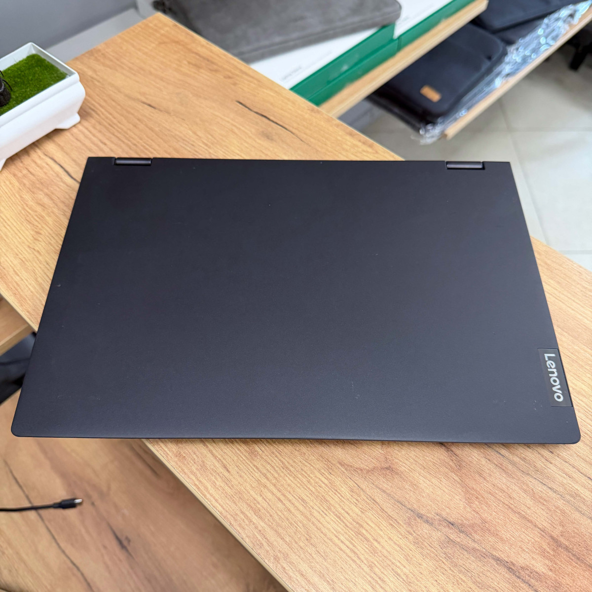 Сенсорний ультрабук - трансформер 2в1 Lenovo IdeaPad Flex-14IWL/ 14" FullHD, IPS/ Intel Core i7 8565U (4 ядра/ 8 потоків)/ Intel UHD 620/ 8 GB/ 256 GB NVME (Б/В)