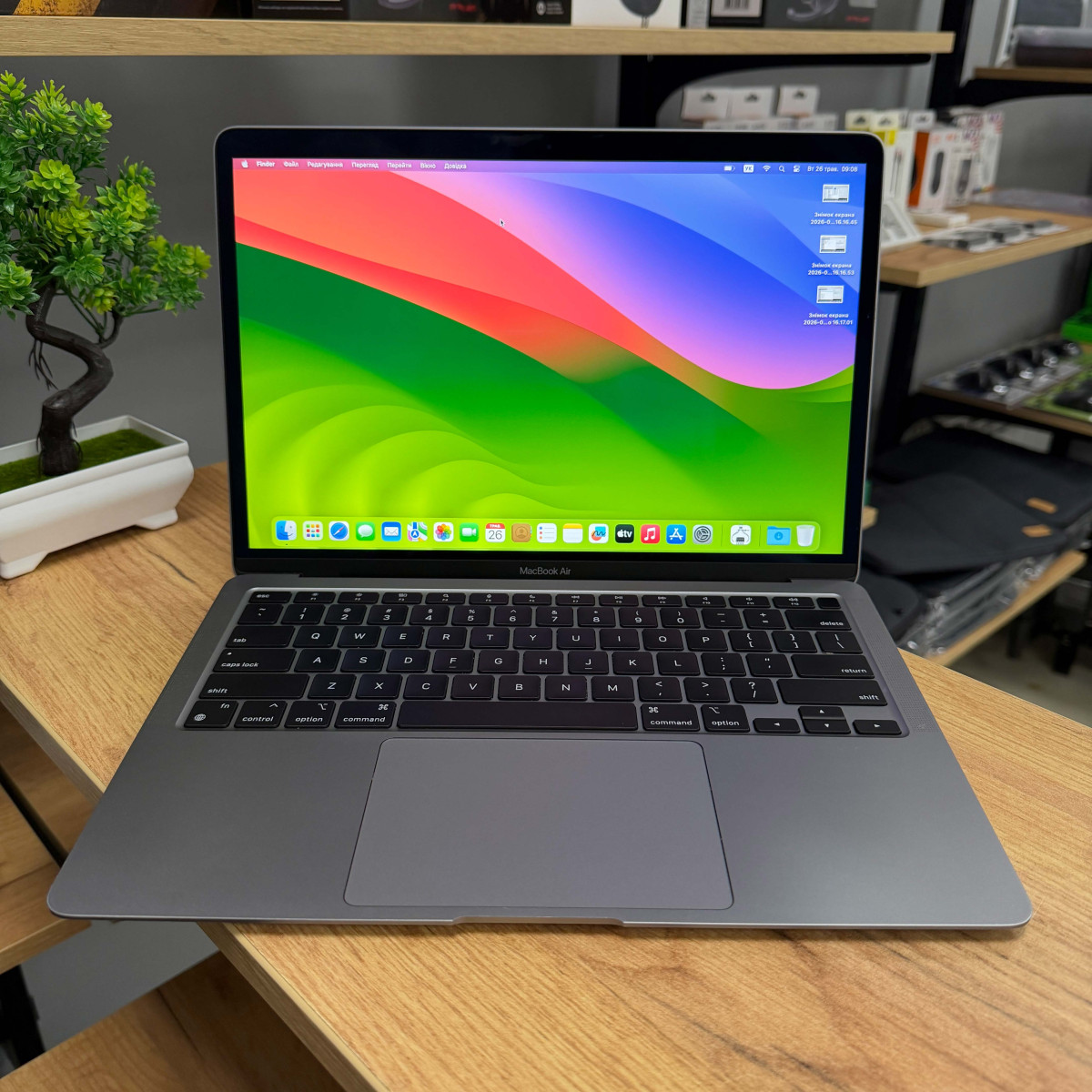 Ноутбук Apple A2337 MacBook Air (2020)/ 13.3" (2560×1600) Retina IPS/ Apple M1/ 8 GB/ 256 GB SSD (Б\В)