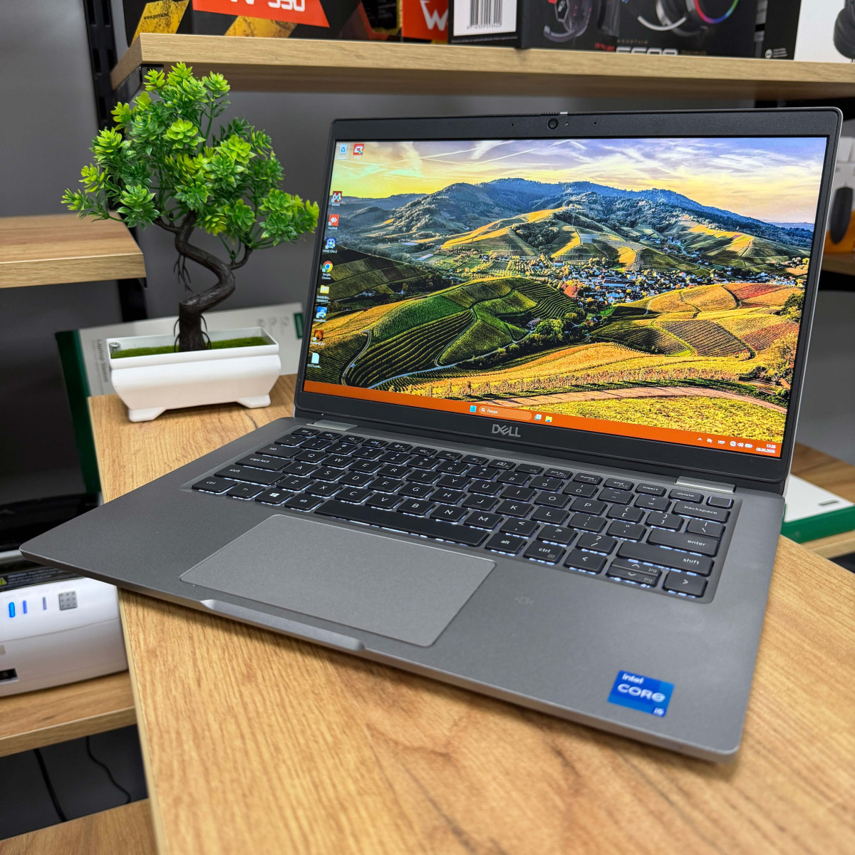 Ультрабук Dell Latitude 5320/ 13.3" FullHD, IPS/ Intel Core i5 1145G7 (4 ядра/ 8 потоків)/ Intel Iris Xe/ 16 GB/ 256 GB NVME (Б/В)