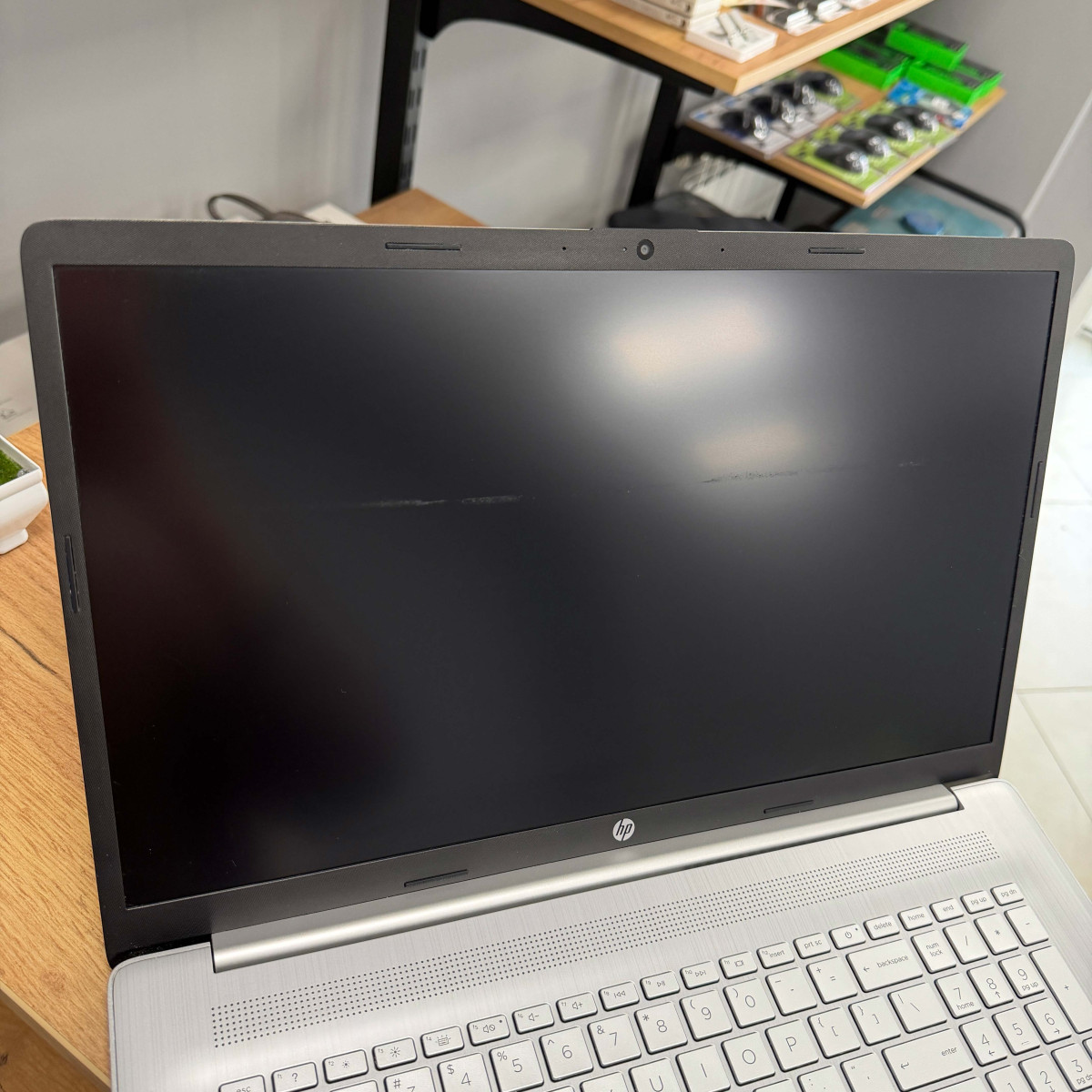 Ноутбук HP 17-cn1053ci/ 17.3" FullHD, IPS/ Intel Core i5 1155G7 (4 ядра, до 4.5 ГГц)/ Intel Iris Xe/ 8 GB/ 256 GB SSD NVME (Б/В)