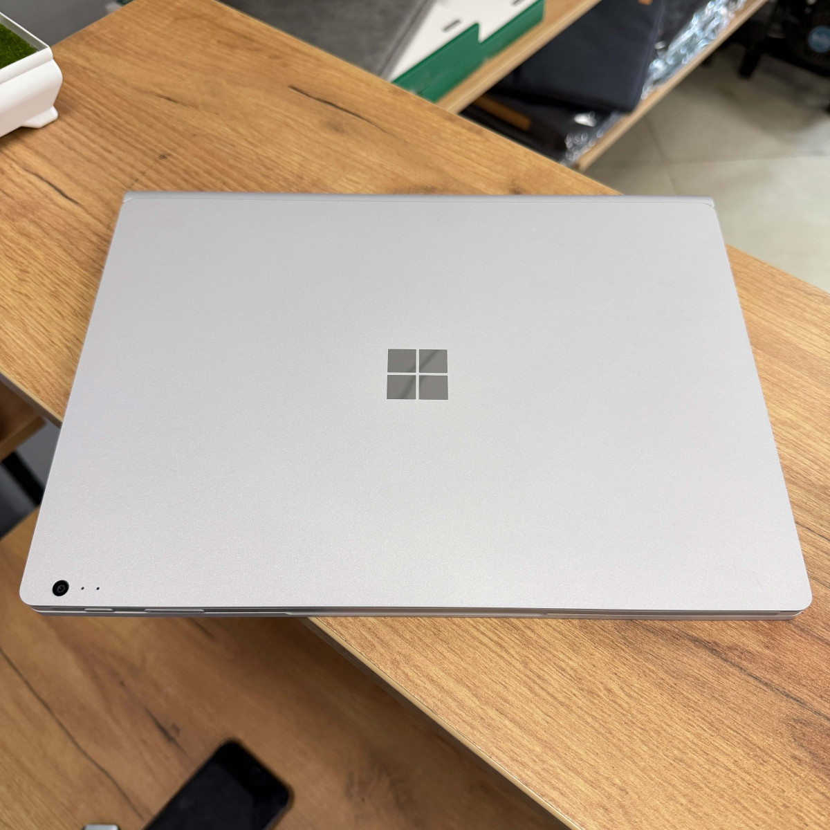Ноутбук-трансформер 2в1 Microsoft Surface Book 2 1832/ 13.5" 3K (3000×2000), IPS сенсорний/ Intel Core i5 8350U (4 ядра/ 8 потоків)/ Intel UHD 620/ 8 GB/ 256 GB SSD NVME (Б/В)