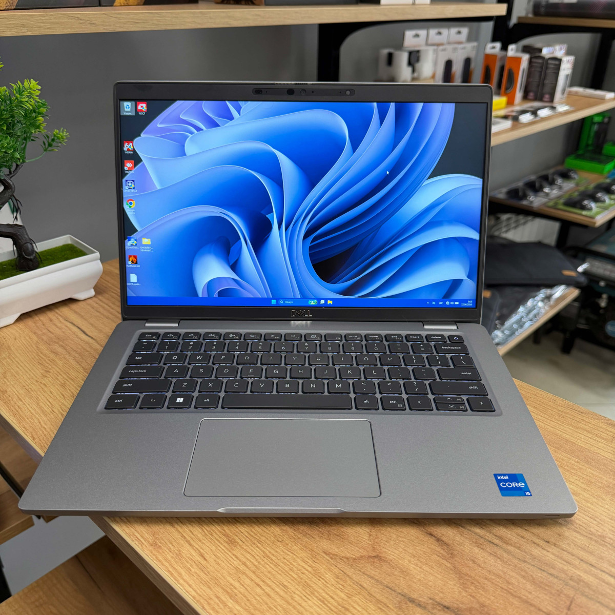 Сенсорний ноутбук Dell Latitude 5420/ 14" FullHD, IPS/ Intel Core i5 1145G7 (4 ядра/ 8 потоків)/ Intel Iris Xe/ 8 GB/ 256 GB SSD NVME (Б/В)