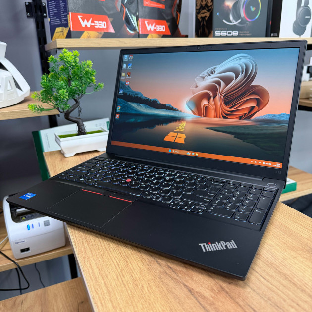 Ноутбук Lenovo ThinkPad E15 Gen 2/ 15.6" FullHD, IPS/ Intel Core i5 1135G7 (4 ядра/ 8 потоків)/ Intel Iris Xe / 8 GB/ 256 GB SSD NVME (Б/В)