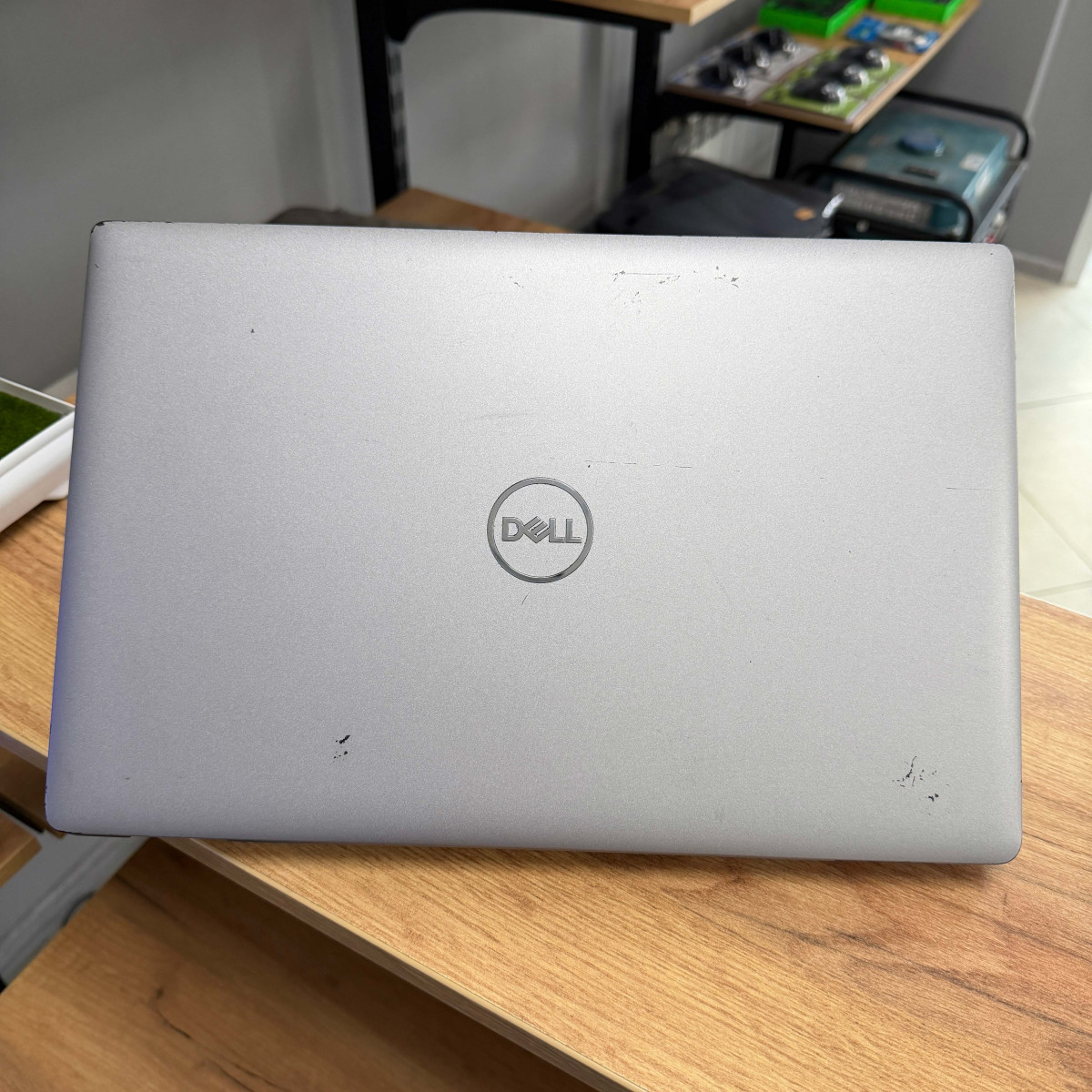 Ноутбук Dell Latitude 5530/ 15.6" HD/ Intel Core i5 1235U (10 ядер/ 12 потоків)/ Intel Iris Xe/ 16 GB/ 256 GB SSD NVME (Б/В)