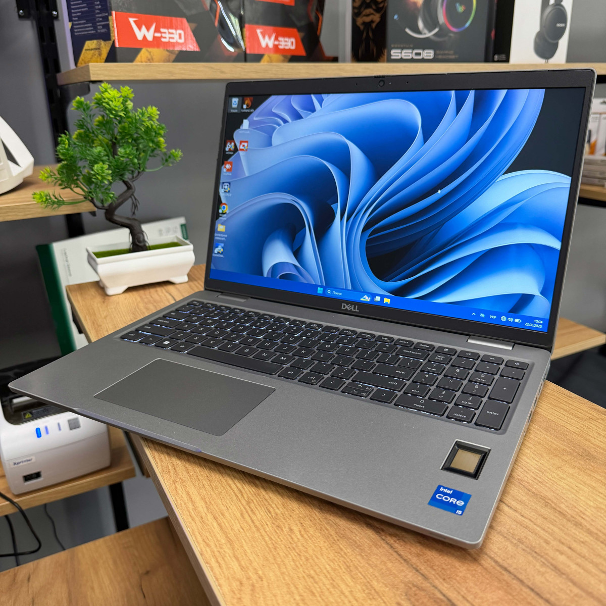 Ноутбук Dell Latitude 5530/ 15.6" FullHD, IPS/ Intel Core i5 1235U (10 ядер/ 12 потоків)/ Intel Iris Xe/ 16 GB/ 256 GB SSD NVME (Б/В) 