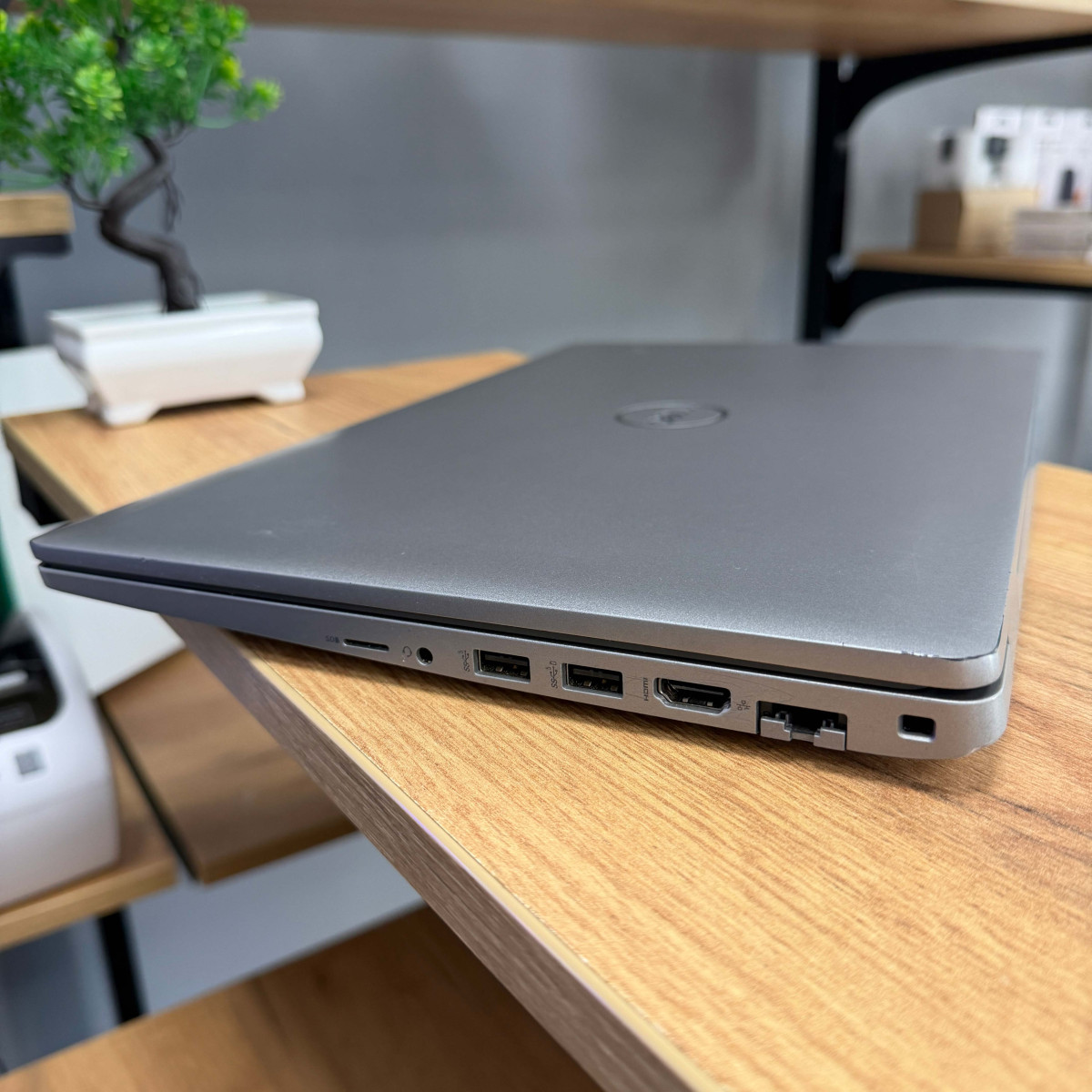 Ноутбук Dell Latitude 5530/ 15.6" FullHD, IPS/ Intel Core i5 1235U (10 ядер/ 12 потоків)/ Intel Iris Xe/ 16 GB/ 256 GB SSD NVME (Б/В) 