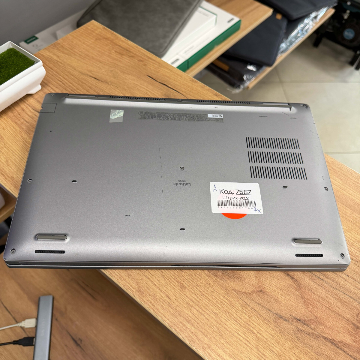 Ноутбук Dell Latitude 5530/ 15.6" FullHD, IPS/ Intel Core i5 1235U (10 ядер/ 12 потоків)/ Intel Iris Xe/ 16 GB/ 256 GB SSD NVME (Б/В) 